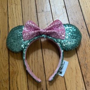Disney parks Minnie Mouse Ears